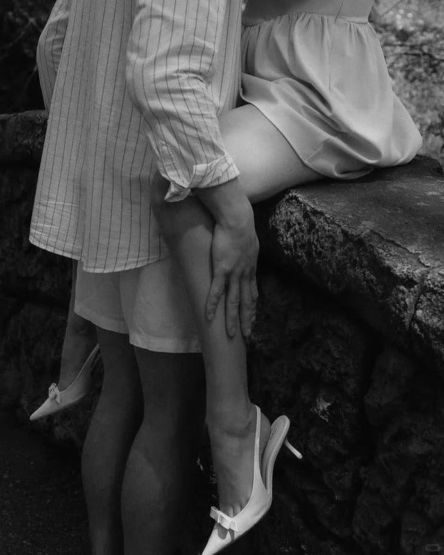 Ethan pressing himself between ﻿Amelia thighs as part of foreplay