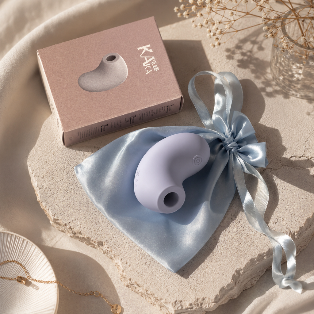 One-button operation guide for compact vacuum suction rabbit vibrator