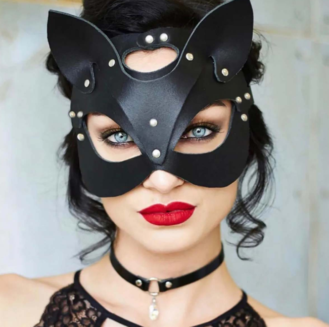 Leather Fox Mask for Women enhances costume play with a stylish black design perfect for roleplay and fetish fun.